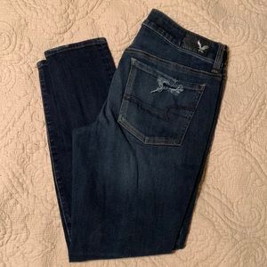 American Eagle destructed jegging skinny jeans